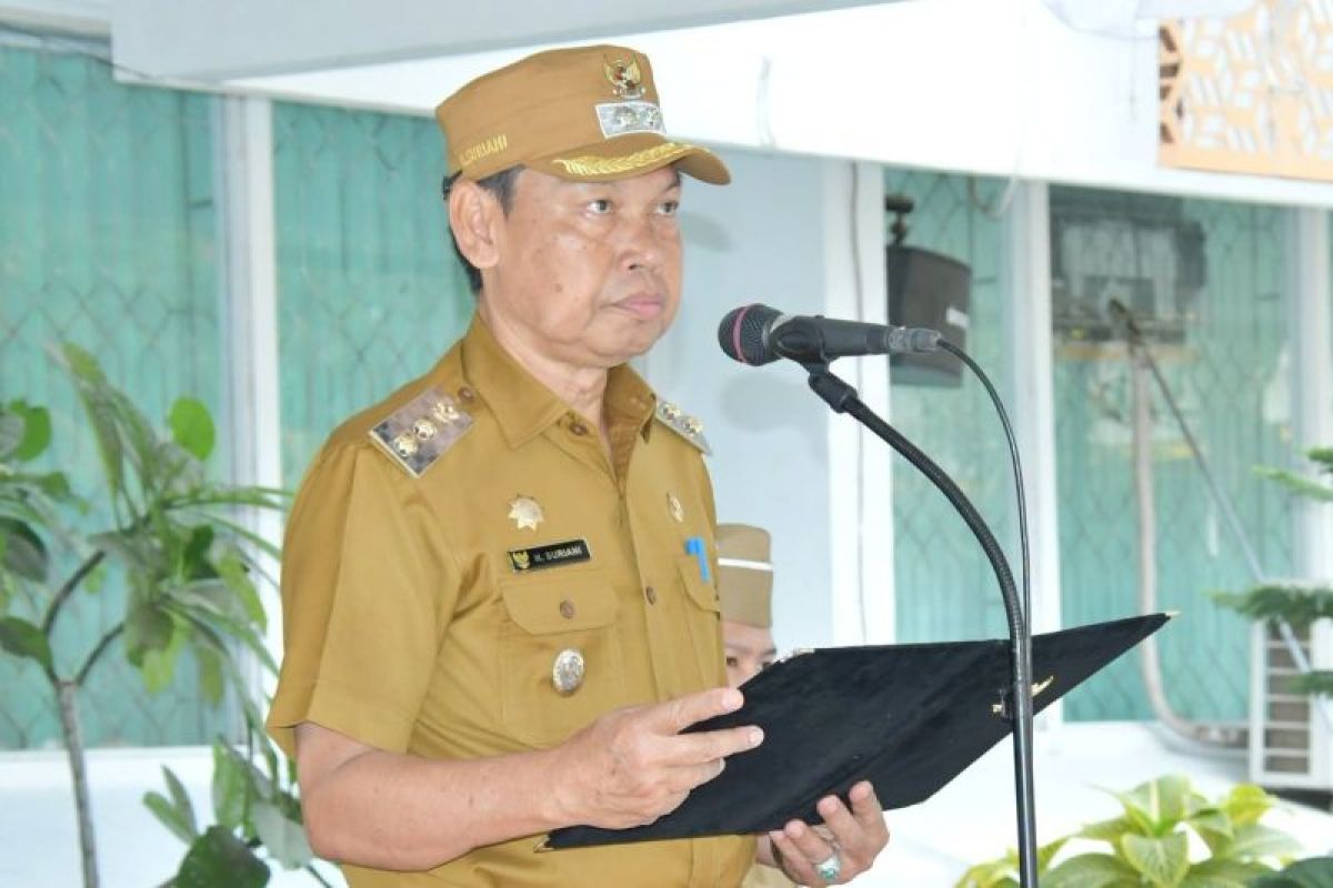 Wabup HSS H. Suriani Pimpin Apel Gabungan, Tekankan Disiplin ASN dan Pelayanan Publik yang Humanis