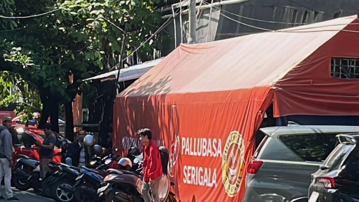 Pemkot Makassar Segera Gusur Warung Pallubasa Serigala di Bahu Jalan, Camat Bantah Terima Makan Gratis