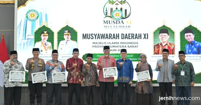 Gubernur Sumbar Mahyeldi Buka Musda XI MUI, Ajak Ulama Perkuat Falsafah ABS-SBK di Tengah Era Digital