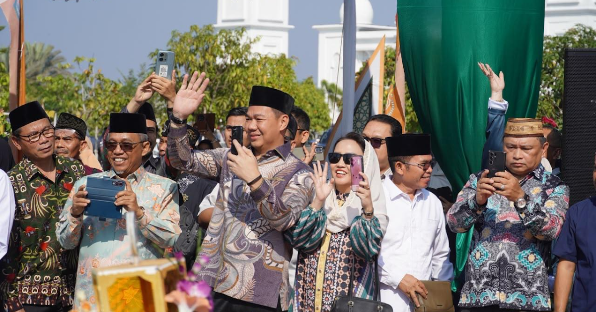 Bupati Kapuas Hulu Fransiskus Diaan Temui Langsung Kafilah di MTQ XXXIV Kayong Utara 2026, Ini Pesannya untuk Peserta Lomba