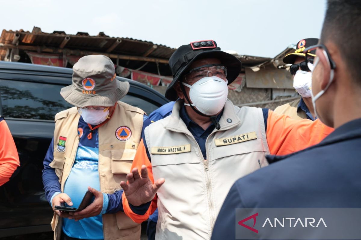 TPA Jatiwaringin Masih Berstatus Darurat Kebakaran hingga 14 Juli, Pemkab Tangerang Fokus Penyiraman Lokasi
