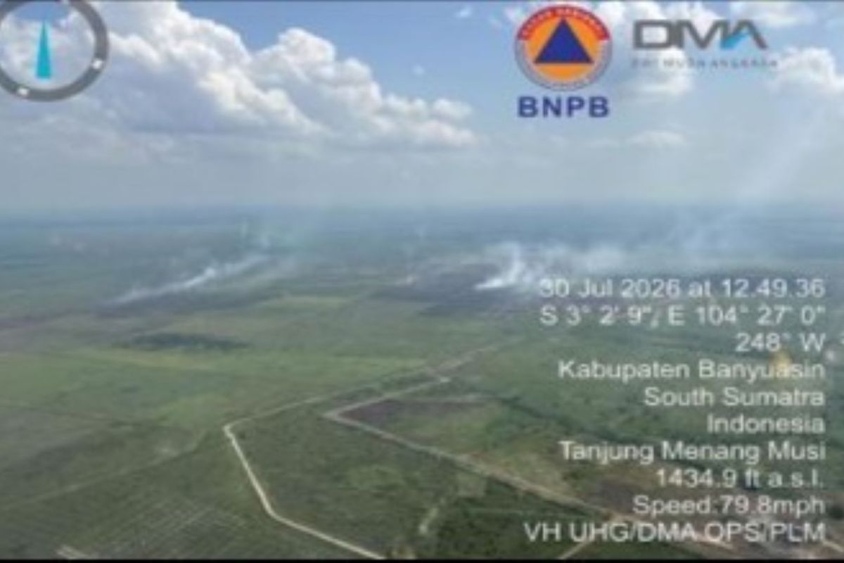 Helikopter Water Bombing Dikerahkan Padamkan Karhutla di Banyuasin dan Ogan Ilir, Masih Berasap