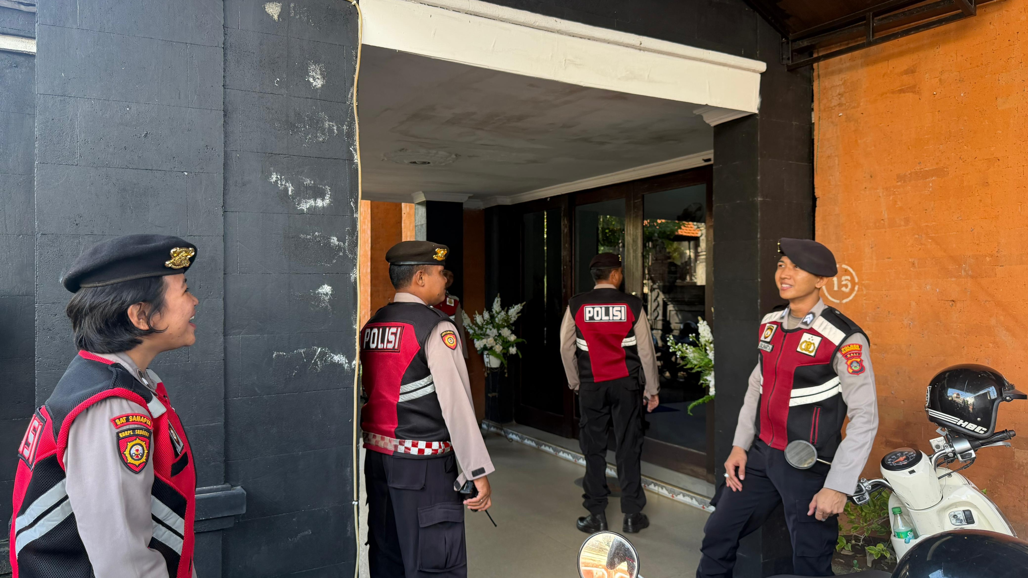 Sat Samapta Polres Klungkung Amankan Ibadah di Gereja Kemah Injil, Patroli Preventif Digelar Jaga Kamtibmas