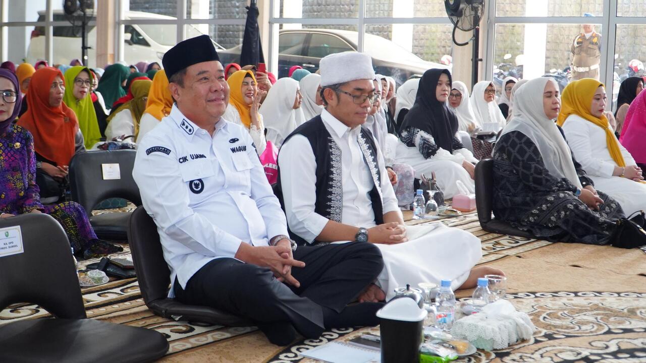 Wagub Sumsel Cik Ujang Buka Kajian Tafsir Al-Qur'an BKOW, Tekankan Muamalah sebagai Fondasi Keluarga Harmonis