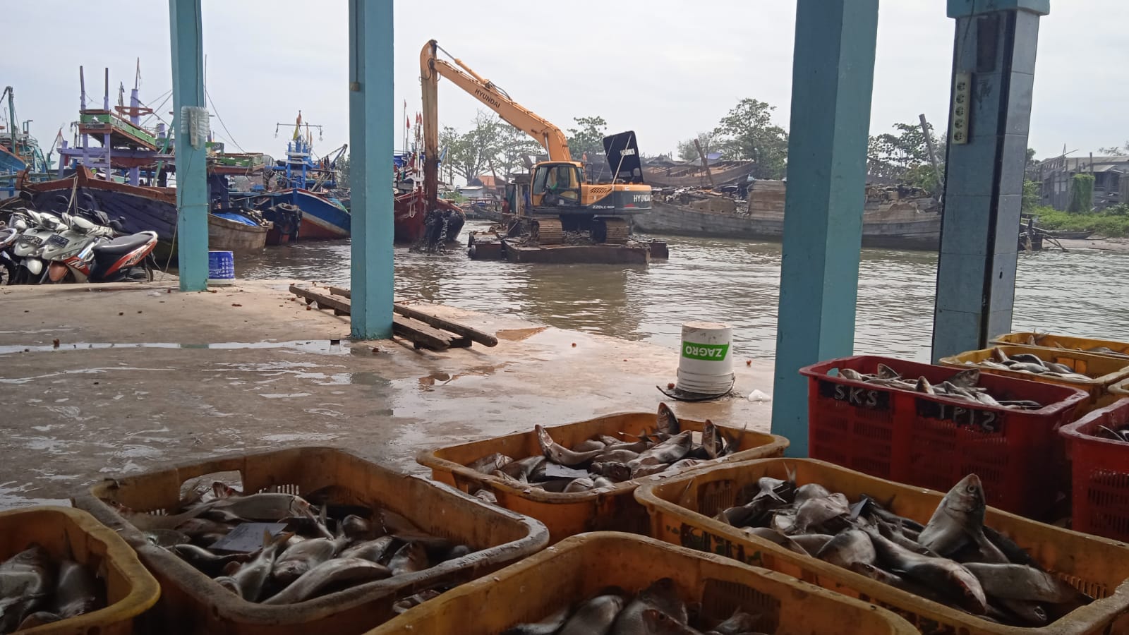 Pemkab Batang Siapkan Rp5 Miliar untuk Kapal Keruk Baru, Atasi Sedimentasi Muara Sungai yang Ganggu Nelayan