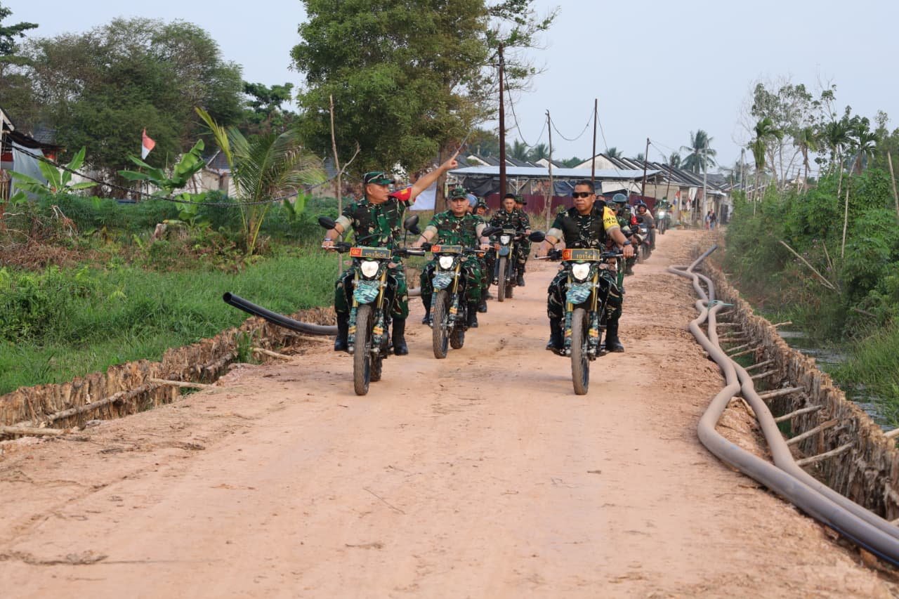 TMMD ke-129 Kodim 0418 Palembang Garap Jalan 750 Meter di Talang Jambe, Tim Wasev Tinjau Langsung ke Lokasi