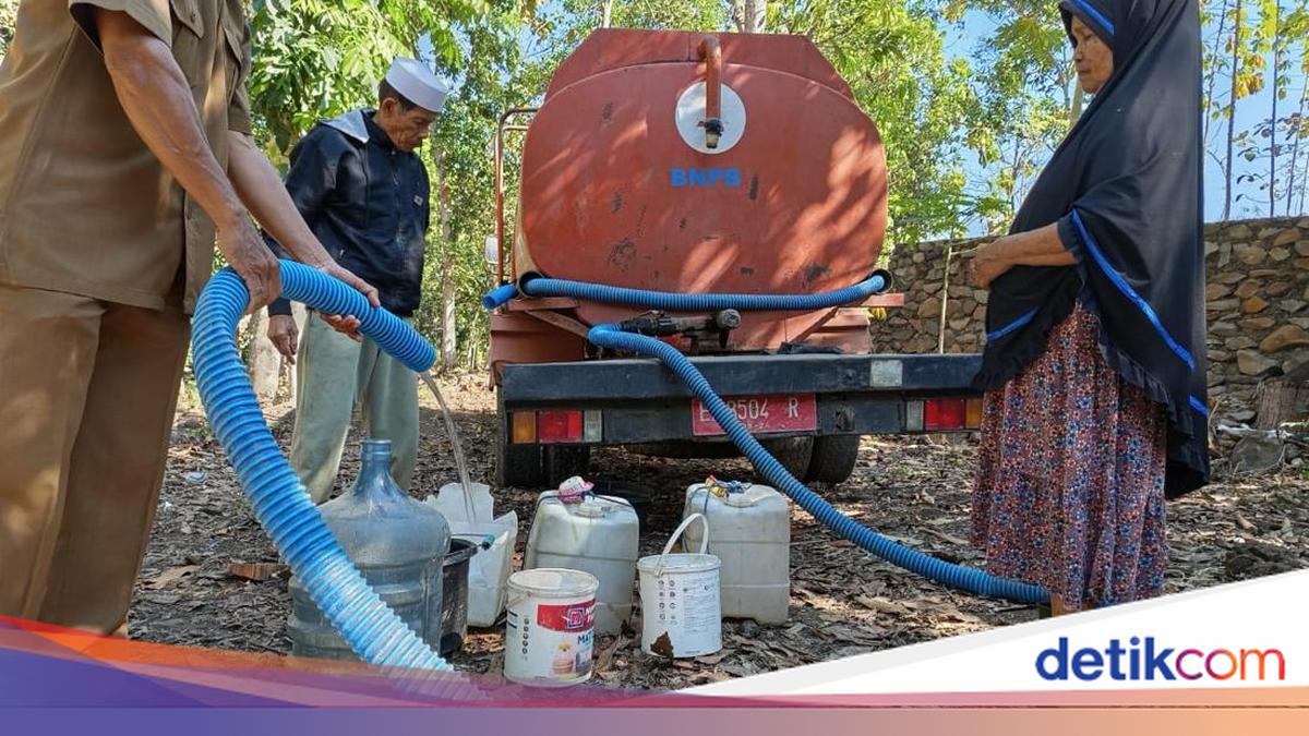Kekeringan Melanda 5 Desa di Dompu, 240 KK Kesulitan Air Bersih, BPBD Kirim Mobil Tangki