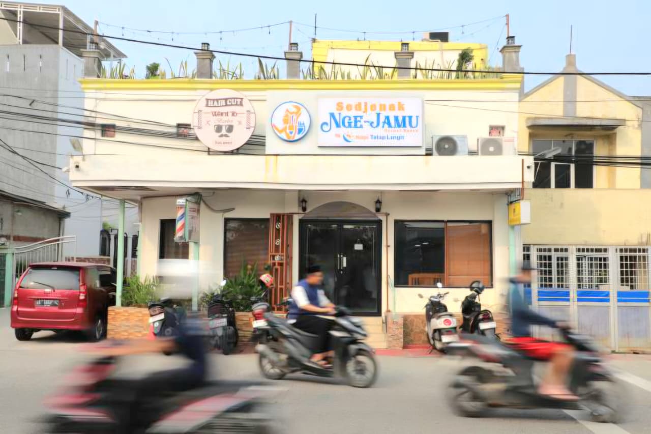 Anak Muda di Tangerang Kini Nongkrong Sambil Minum Jamu, Sedjenak Ngejamu Sajikan Racikan Modern dengan Harga Rp 15 Ribu