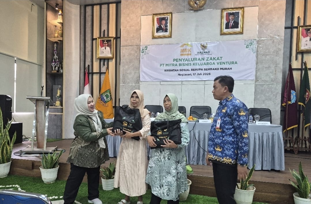 PT MBK Ventura Salurkan 250 Paket Sembako Murah di Neglasari, Warga Tebus Rp 20 Ribu dari Harga Pasar Rp 120 Ribu