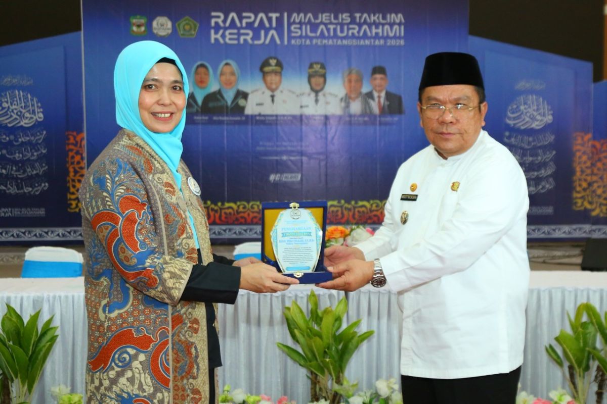Wali Kota Pematangsiantar Wesly Silalahi Raih Penghargaan Tokoh Toleran dari Majelis Taklim Silaturahmi