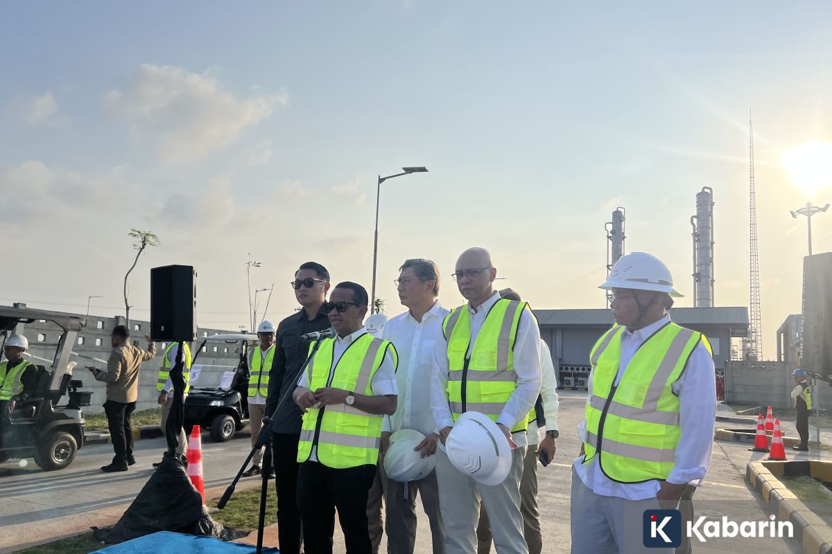 Kebutuhan Gas Industri di Banten dan Jakarta Kini Dipasok dari LNG Maluku-Papua, Bahlil Sebut Harga Naik karena Produksi Turun