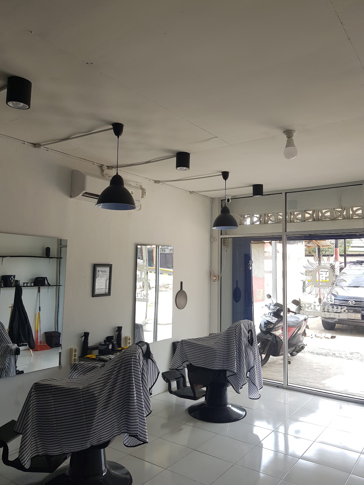 10 Barber Shop Kota Bengkulu Paling Hits 2026: Rapi dan Nyaman