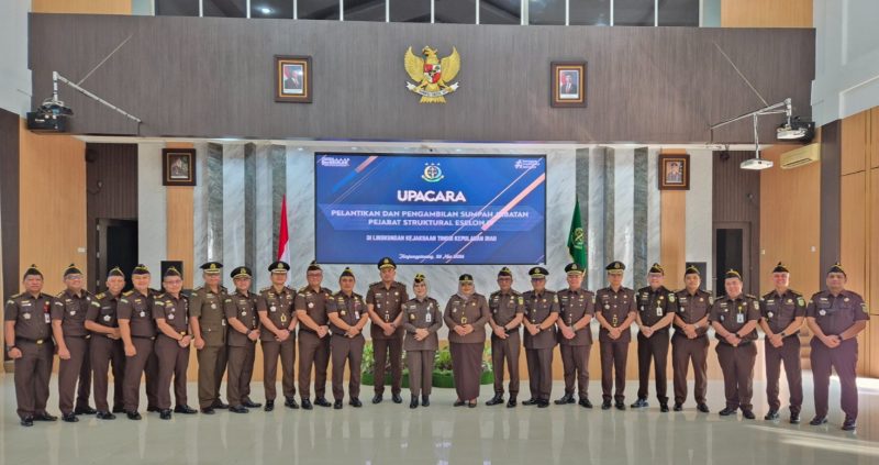 Kajati Kepri Lantik 8 Pejabat Eselon IV, Roy Huffington Harahap Jabat Kasi Penuntutan Aspidsus