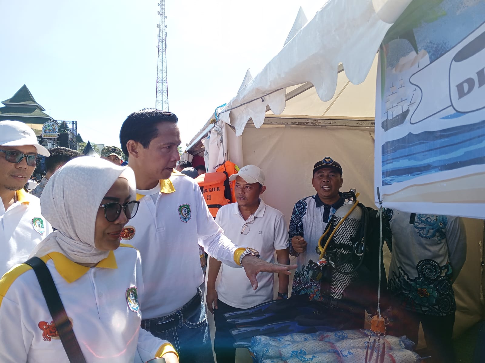 Bupati Kaur Gusril Pausi Beri Saweran ke Tim di Balik Layar Usai HUT ke-23 dan Festival Gurita 2026