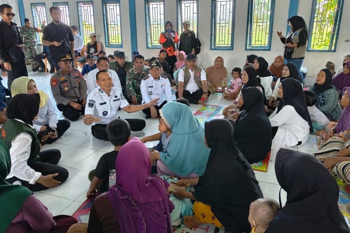 Bupati Konawe Yusran Akbar Perintahkan Fogging dan Pelayanan Kesehatan Prioritas Pascabanjir, 16 Balita di Pengungsian Jadi Perhatian
