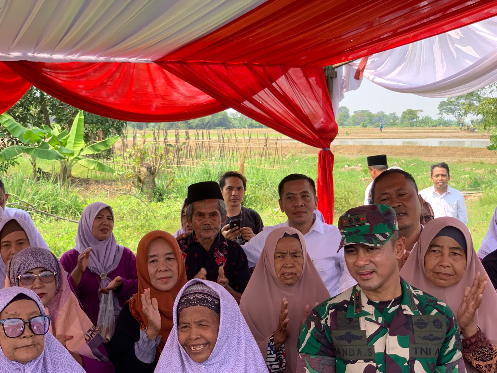 8 Unit Rumah Lansia di Cilamaya Kulon Karawang Dilengkapi Sekolah dan Kolam Ikan, Bukan Sekadar Hunian