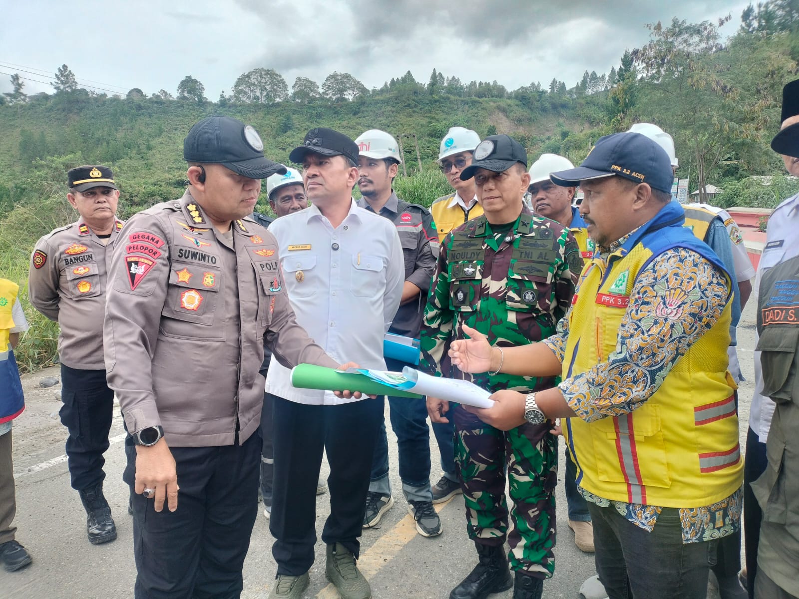 Satgas PRR TNI Tinjau Data Rehabilitasi Pascabencana di Aceh Tengah, Bupati Ingatkan Dampak Fatal Jika Data Tak Akurat