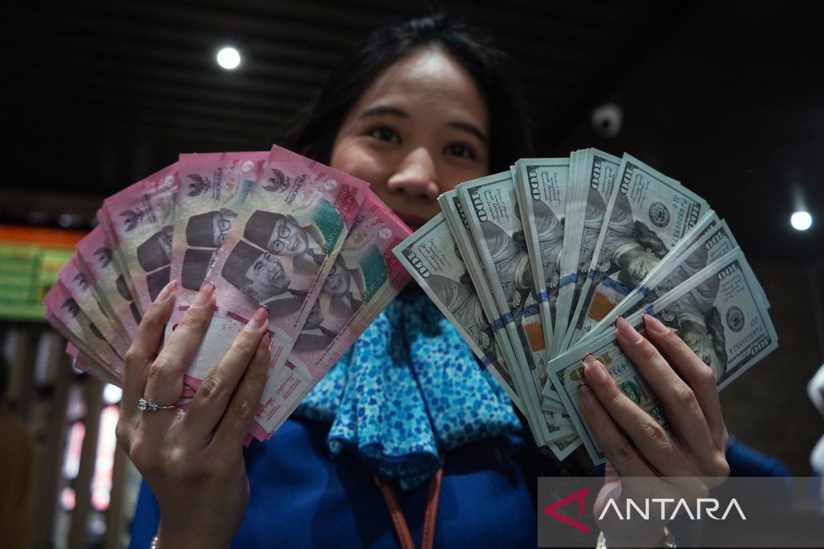 Rupiah Menguat 59 Poin ke Rp17.930 Setelah BI Naikkan Suku Bunga, Investor Asing Kembali Melirik Aset Domestik