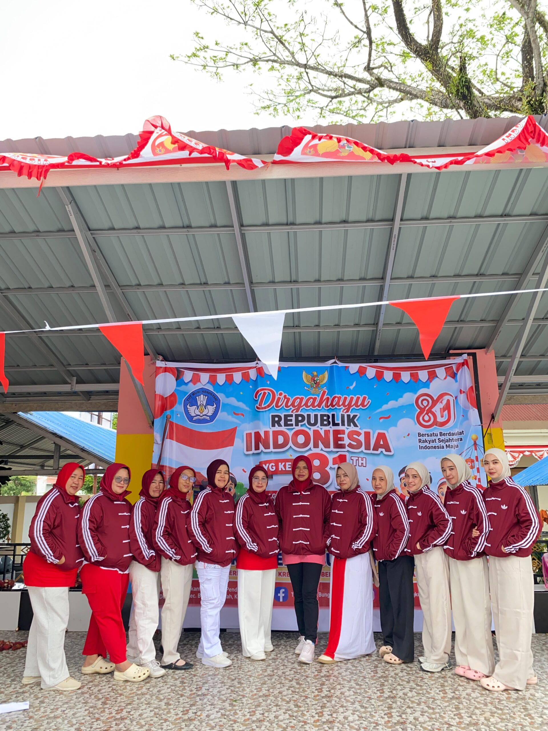 12 Guru TK Negeri 5 Bungku Tengah dan Ratusan Orang Tua Sukses Gelar HUT RI ke-81, Kepala Sekolah Soroti Stimulasi Motorik Anak