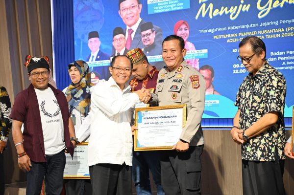 Kapolres Bireuen AKBP Yulhendri Raih Penghargaan Inisiator Literasi Digital Kamtibmas di PPN XIV Jakarta