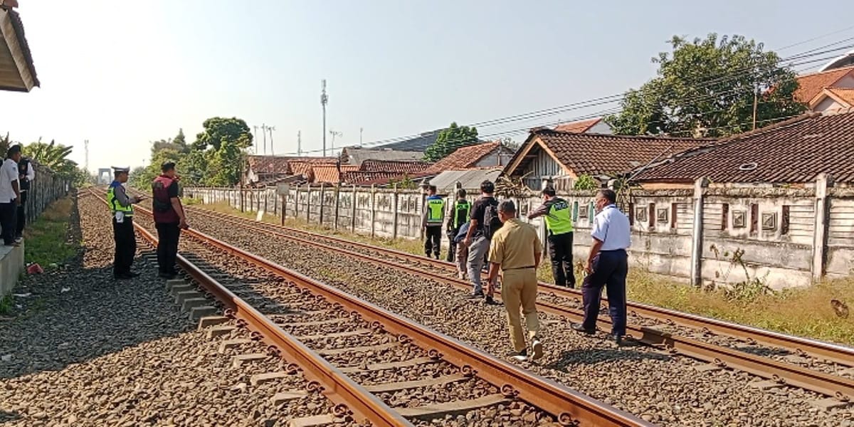 Pejalan Kaki Tewas Tertemper KA Kamandaka di Batang, Diduga Miliki Gangguan Pendengaran
