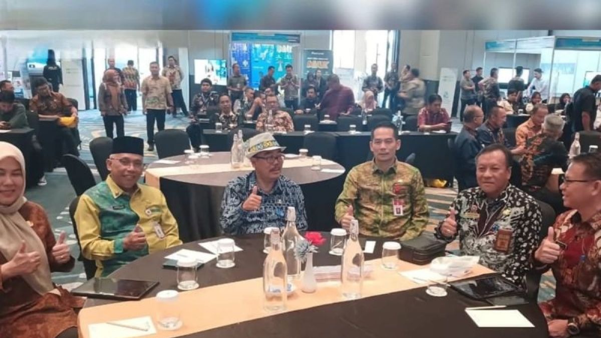 Pemkot Singkawang Genjot Kinerja PDAM, Targetkan Penurunan Kehilangan Air dan Perluasan Jaringan ke Wilayah Belum Terlayani