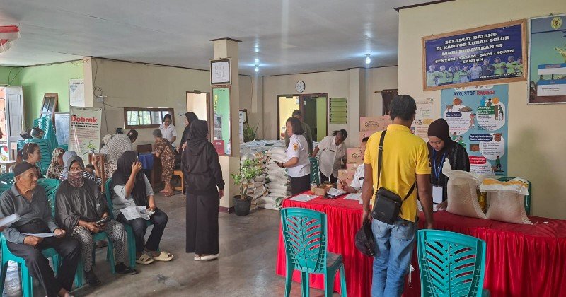 Bulog NTT Tuntaskan Penyaluran Bantuan Pangan untuk 837 Ribu Keluarga di 22 Kabupaten/Kota, Sempat Terkendala Cuaca
