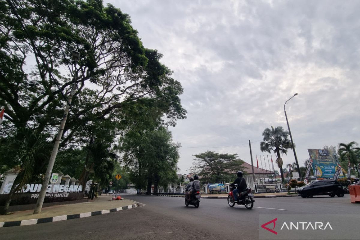 BMKG Keluarkan Peringatan Dini Cuaca Ekstrem di Sejumlah Kota Besar, Serang Berawan Sepanjang Hari