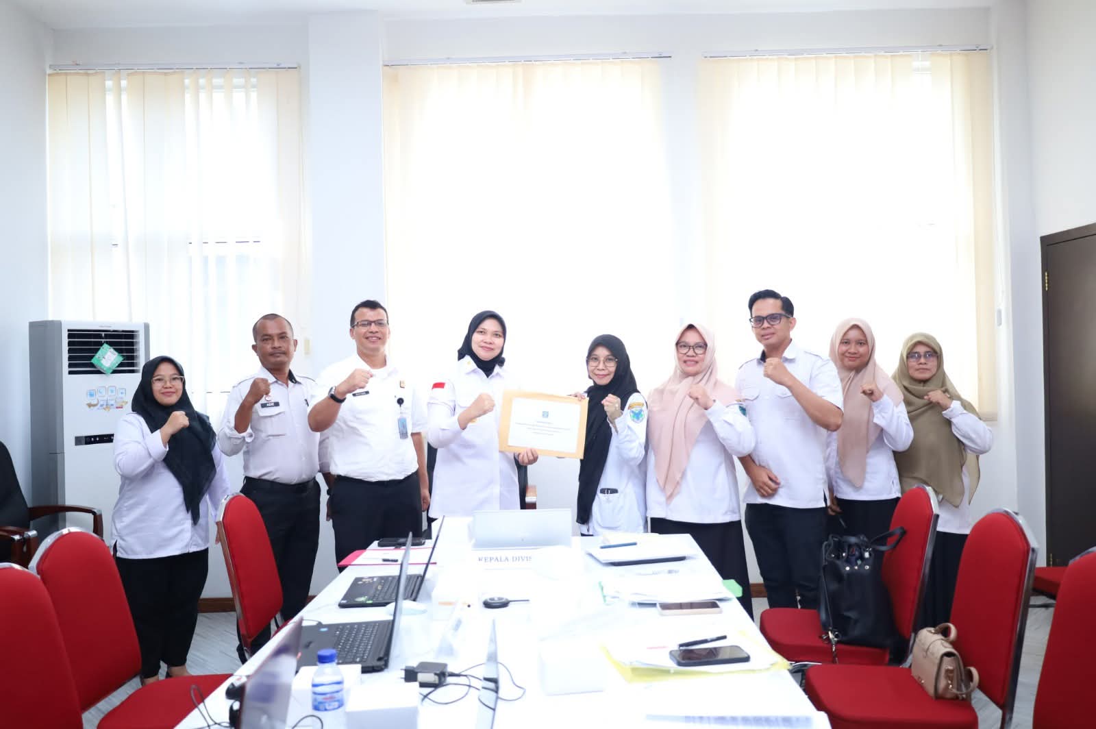 Kanwil Kemenkum Jambi Harmonisasi Dua Ranperbup Batang Hari soal Pengadaan Barang dan Standar Pelayanan BLUD Lab Lingkungan