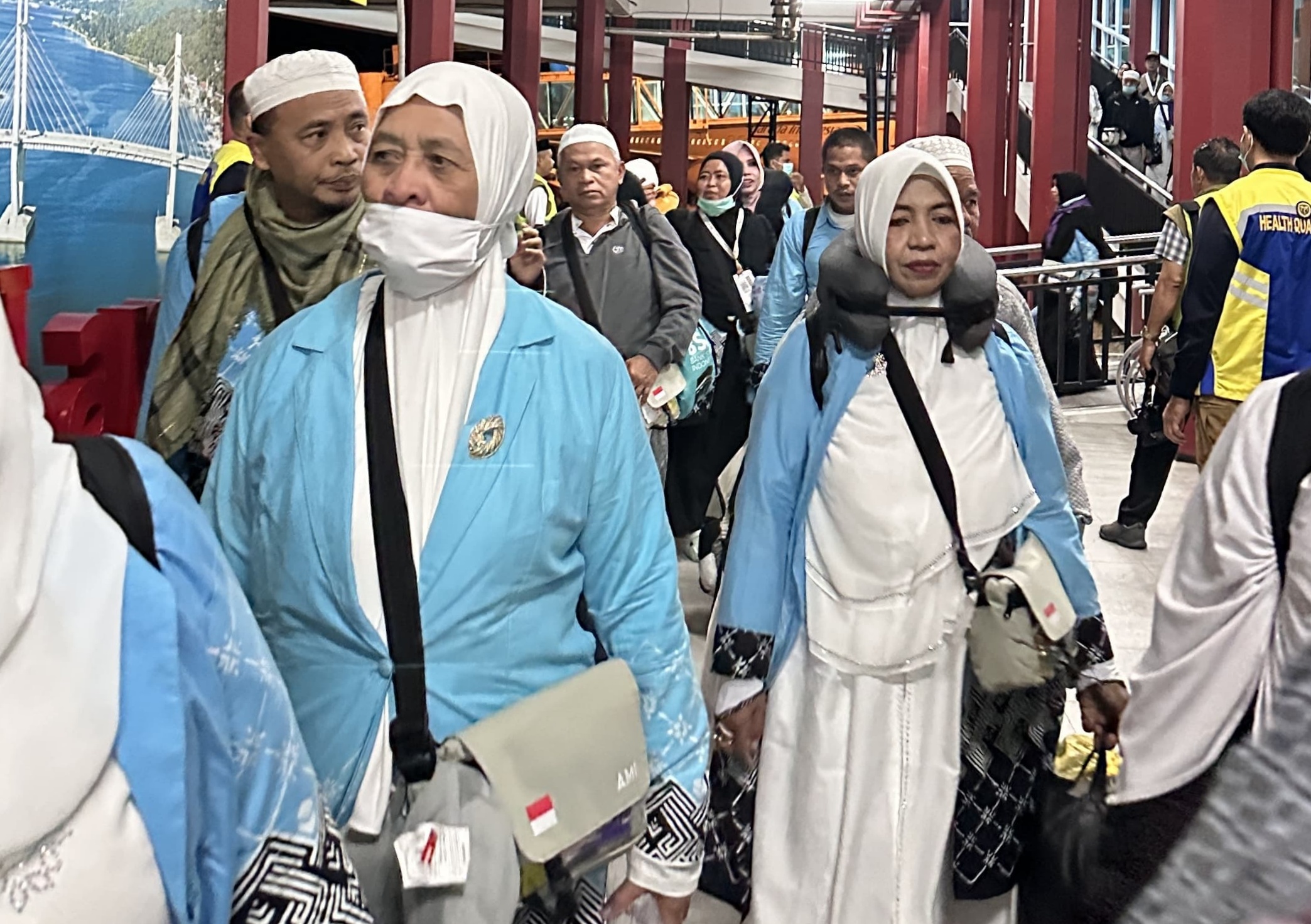 Bandara Pattimura Ambon Sukses Layani Debarkasi 389 Jemaah Haji Kloter 24, 17 Pengguna Kursi Roda Dapat Prioritas