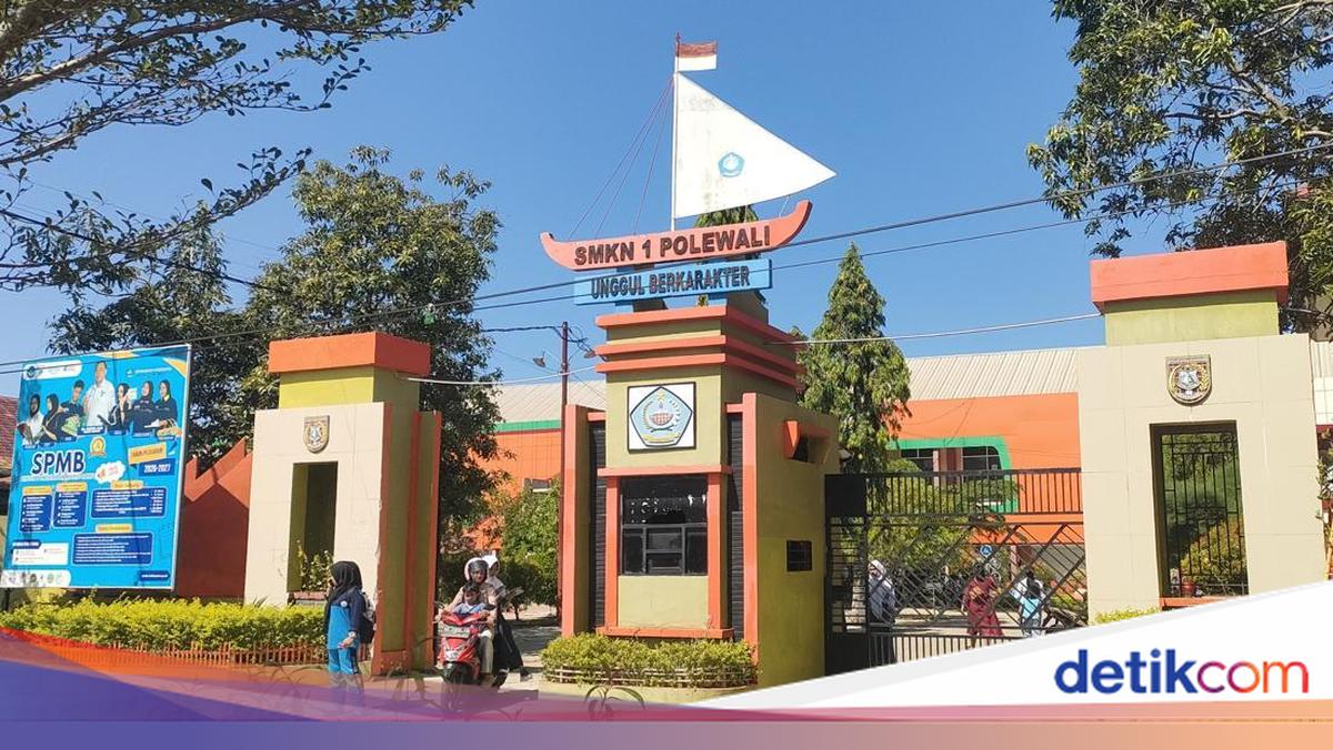 3 Siswa SMKN 1 Polewali Dalang Pengeroyokan 2 Satpam Diusir dari Sekolah, 5 Lainnya Dibina