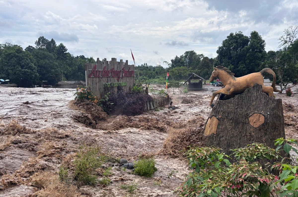 Banjir Bandang di Empat Lawang Rusak Jembatan Gantung dan Wisata Air Lintang, Bupati Tetapkan Status Siaga