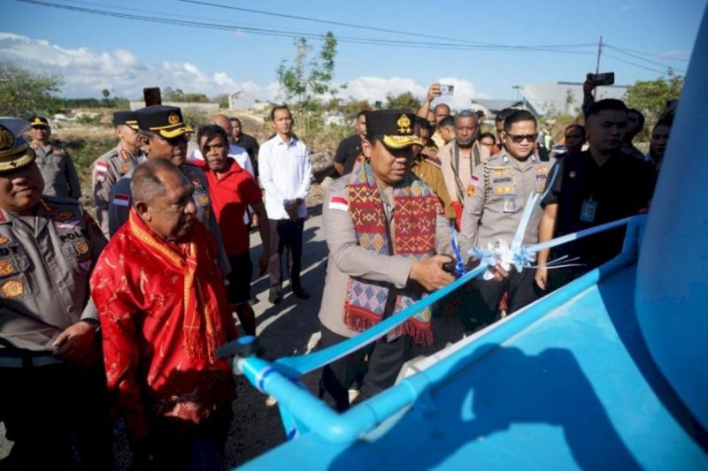 Kapolda NTT Resmikan Enam Sumur Bor di Kupang, 150 KK di Oesapa Nikmati Air Bersih Gratis