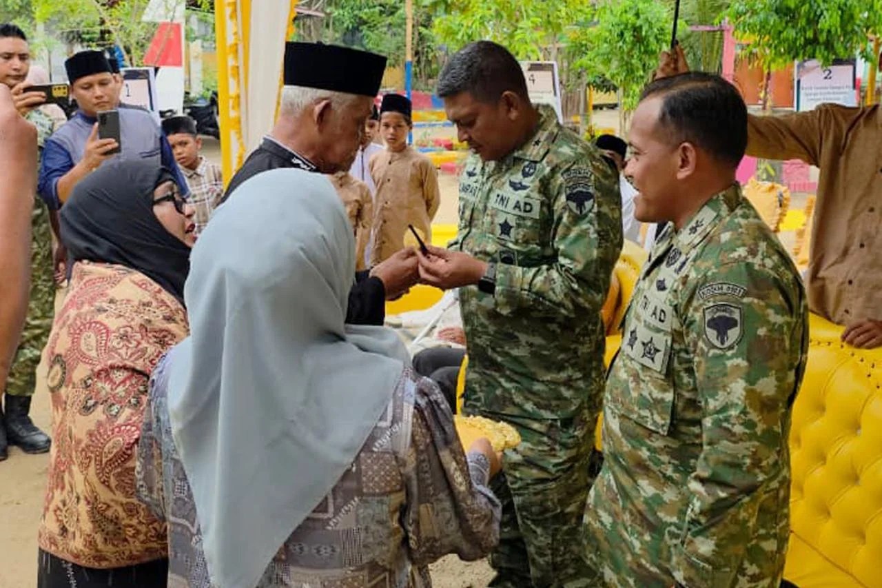 Ratusan Santri Yatim di Aceh Utara Kembali Belajar di Balai Pengajian yang Dibangun Ulang TNI Usai Roboh Diterjang Banjir