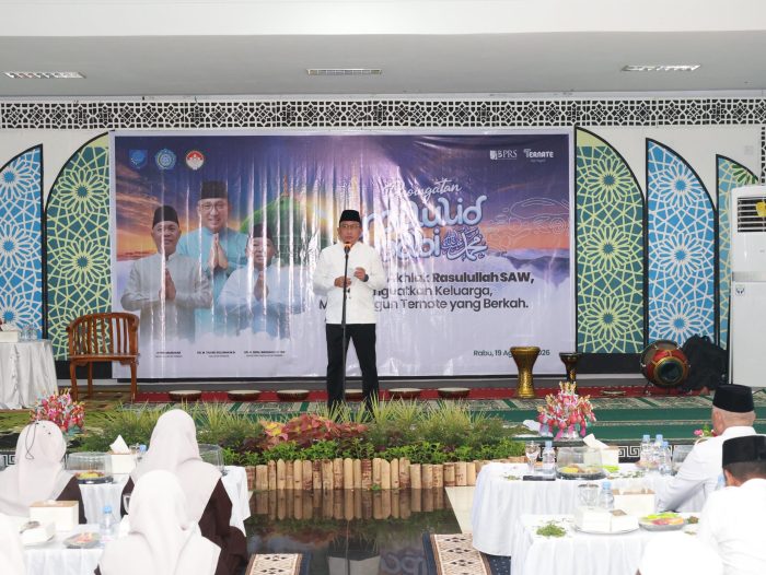 Wali Kota Ternate Tauhid Soleman Ingatkan Generasi Muda Soal Dampak Negatif Teknologi Saat Peringatan Maulid Nabi