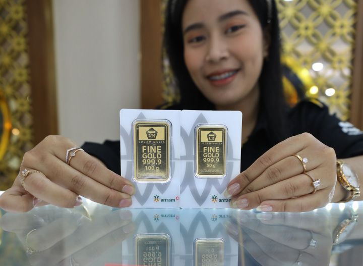 Harga Emas Antam Stagnan di Rp2,711 Juta per Gram, Buyback Masih Rp2,454 Juta