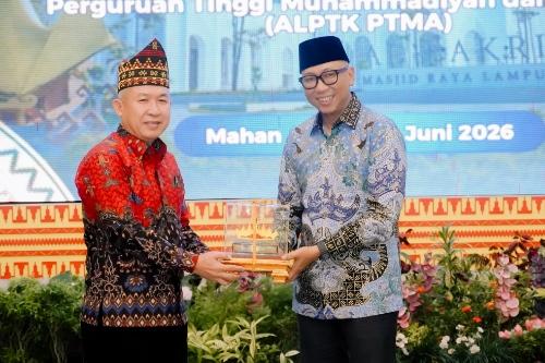 Gubernur Lampung Rahmat Mirzani Djausal Ajak Muhammadiyah Perkuat Pendidikan Vokasi dan Siapkan Program Beasiswa Satu Desa Satu Sarjana 2027