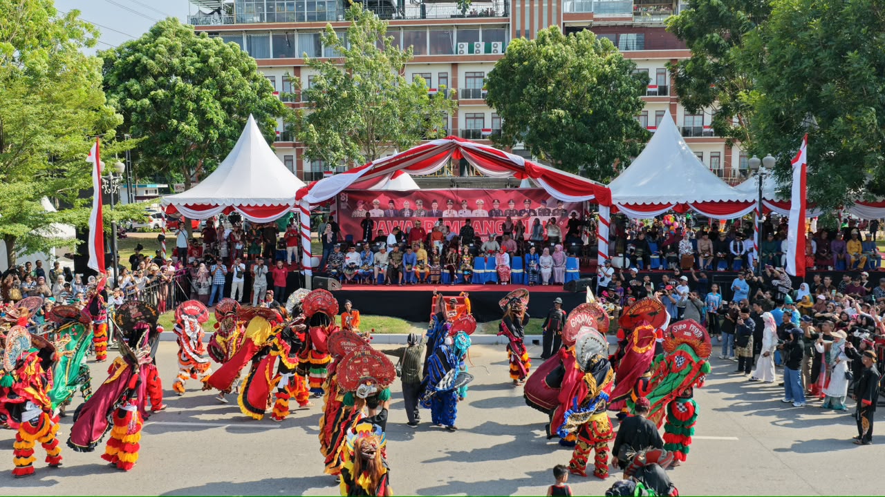 Pawai Pembangunan HUT ke-81 RI di Batam, BP Batam Ajak Warga Maknai Kemerdekaan Lewat Sinergi Pelayanan