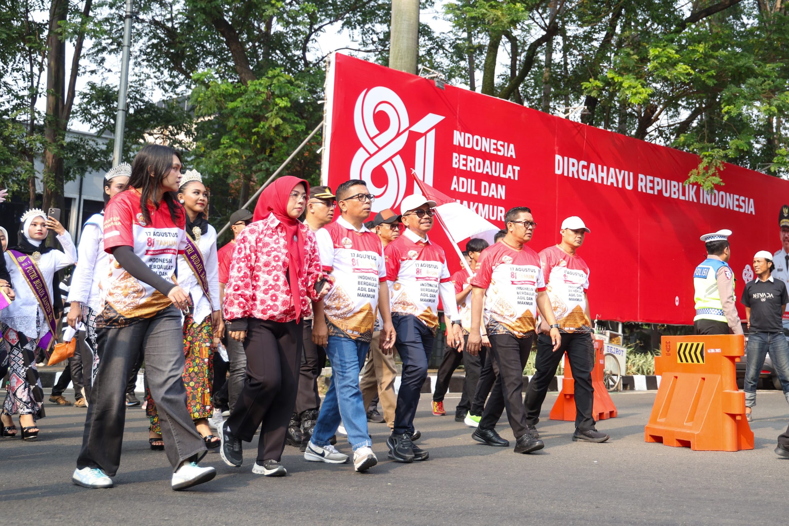 Gubernur Banten Andra Soni Ajak 1.000 Anak Muda Isi Kemerdekaan dengan Inovasi di Kirab Merah Putih Tangerang