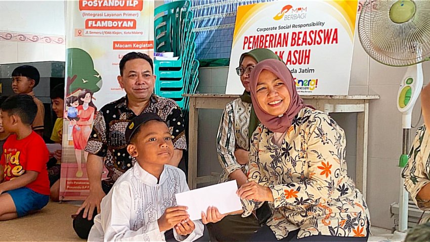 MPM Honda Jatim Salurkan Beasiswa Rp 15 Juta untuk 30 Siswa SD di Kelurahan Kauman Malang