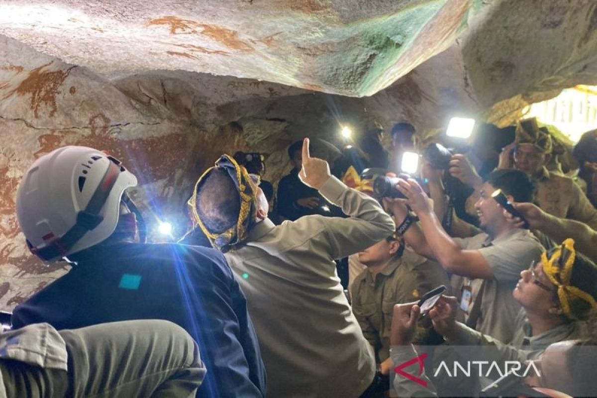 Kemenbud Tetapkan Gua Liangkabori Muna sebagai Cagar Budaya Nasional, Lukisan Tertua di Dunia Berusia 67.800 Tahun