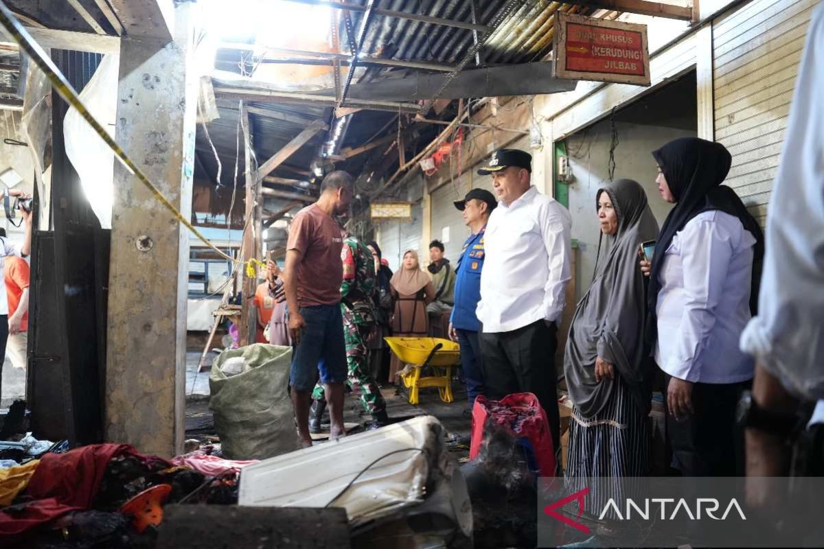 Kebakaran Pasar Pa'baeng-baeng Makassar: Wali Kota Janji Kios Rampung 2-3 Pekan, Pedagang Dapat Akses KUR