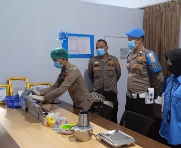 Tim Keamanan Pangan Polres Lampung Utara Uji Sampel Makanan Bergizi Gratis, 2.202 Penerima Manfaat Aman dari Formalin dan Arsenik