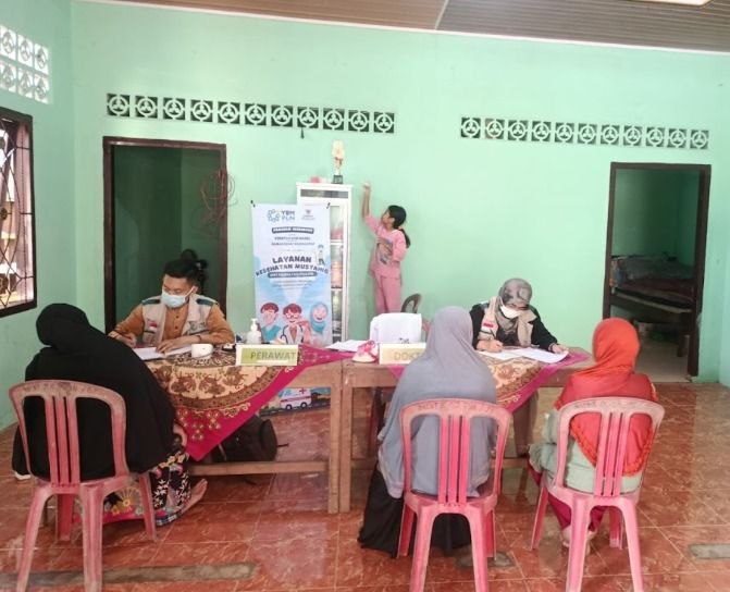 YBM PLN Babel dan Rumah Sehat BAZNAS Jangkau 201 Mustahik di Lima Desa Lewat Layanan Kesehatan Gratis dan Homecare