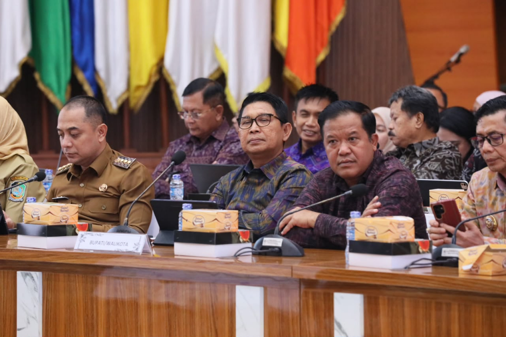 Bupati Badung Adi Arnawa Hadiri Rakor Perluasan Digitalisasi Bansos di Kemendagri, Siapkan Kunjungan Presiden