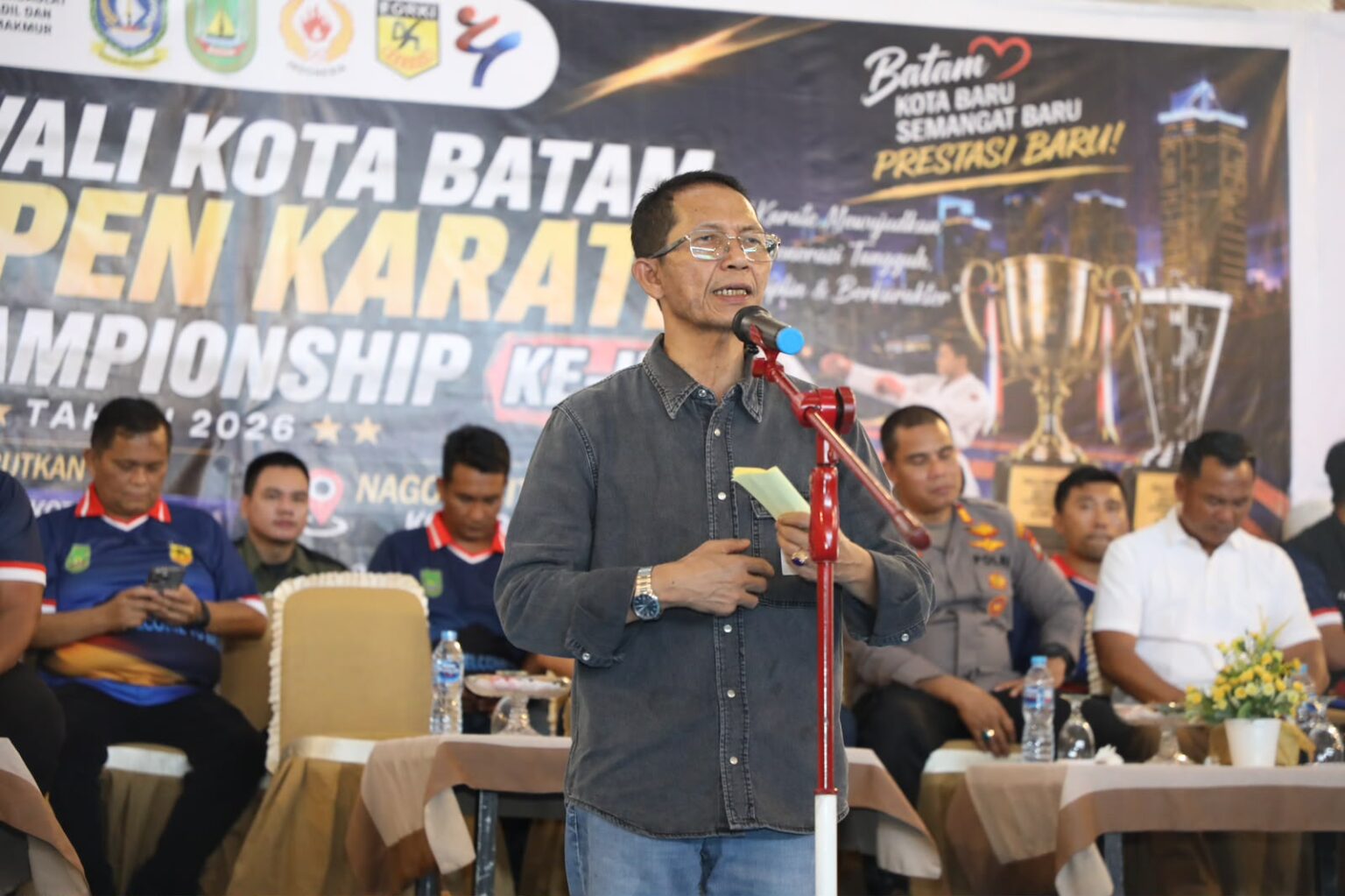 Wali Kota Batam Amsakar Achmad Buka Open Karate Championship II 2026, Target Lahirkan Atlet Berkelas Internasional