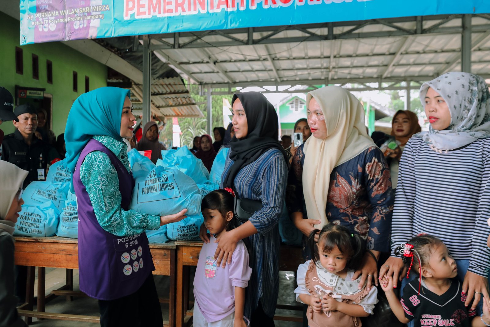 Ketua TP PKK Lampung Luncurkan 14 Sekolah Lansia dan Program Desa TAPIS untuk Perkuat SDM dari Keluarga