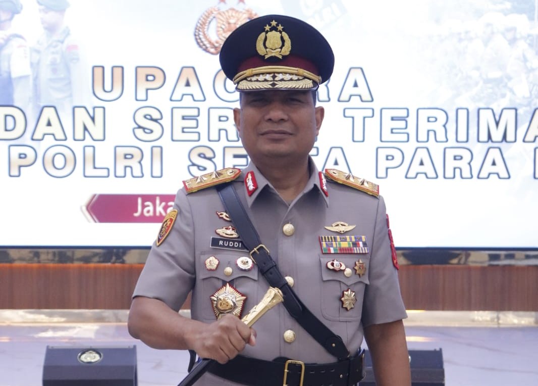 Kapolri Jenderal Listyo Sigit Prabowo Lantik Irjen Pol Ruddi Setiawan sebagai Kapolda Aceh, Gantikan Petahana Purna Bakti