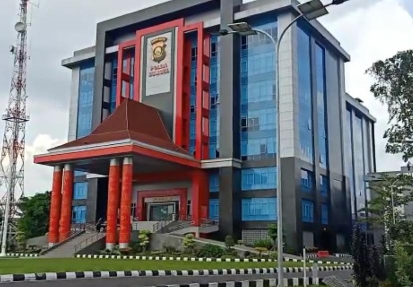 Rektor Universitas PGRI Palembang Bukman Lian Dilaporkan ke Polda Sumsel, Kerugian Yayasan Diklaim Capai Rp76 Miliar