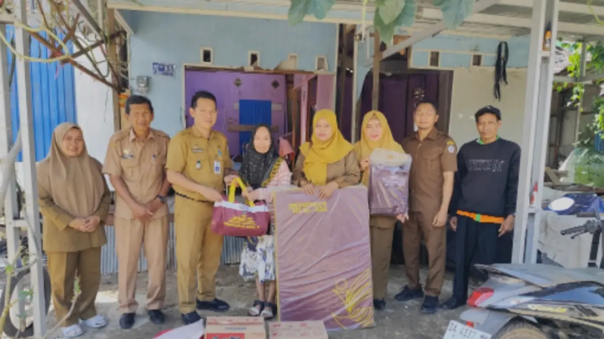 Kebakaran Maut di Alalak Batola: Dua Keluarga Terima Bantuan, Camat Serahkan Langsung ke Lokasi